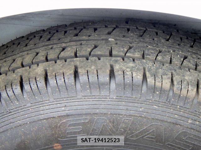 Toyota REGIUS WAGON 2019-06 8525133-23