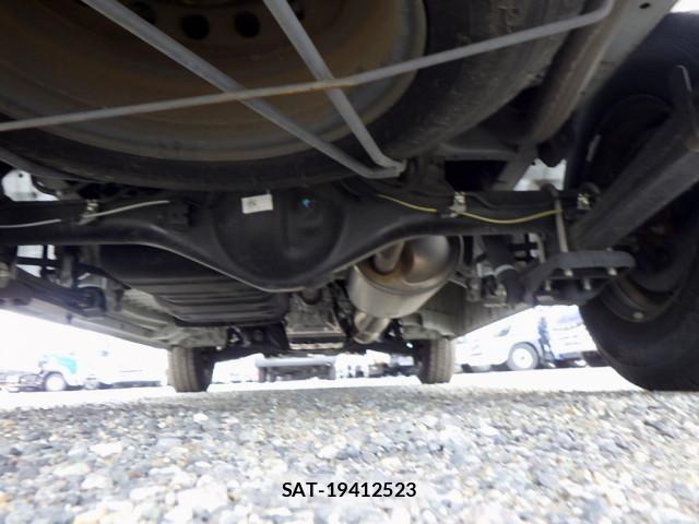 Toyota REGIUS WAGON 2019-06 8525133-25