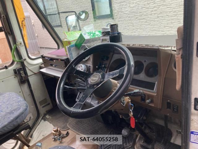 Toyota HIACE TRUCK 1992-08 7250986-17