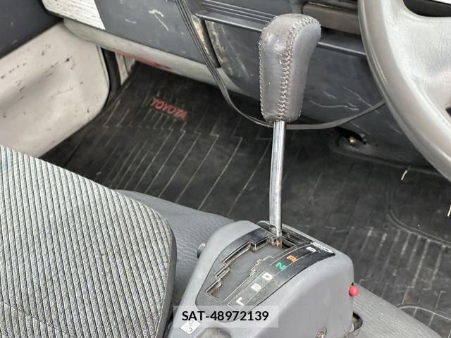 Toyota HIACE TRUCK 1997-10 7723854-11