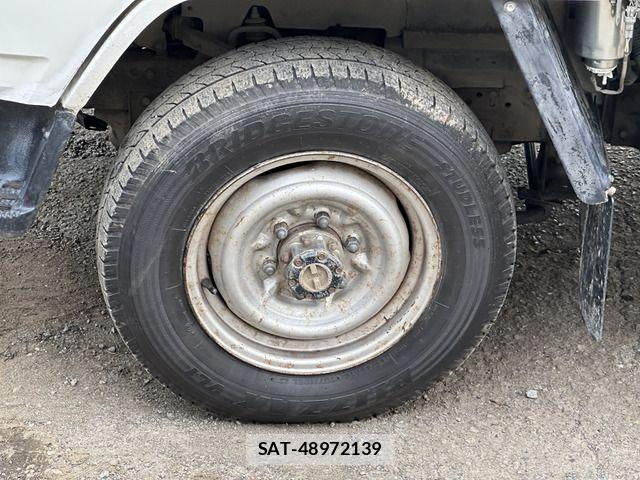 Toyota HIACE TRUCK 1997-10 7723854-19