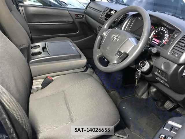 Toyota HIACE VAN 2019 940185-4