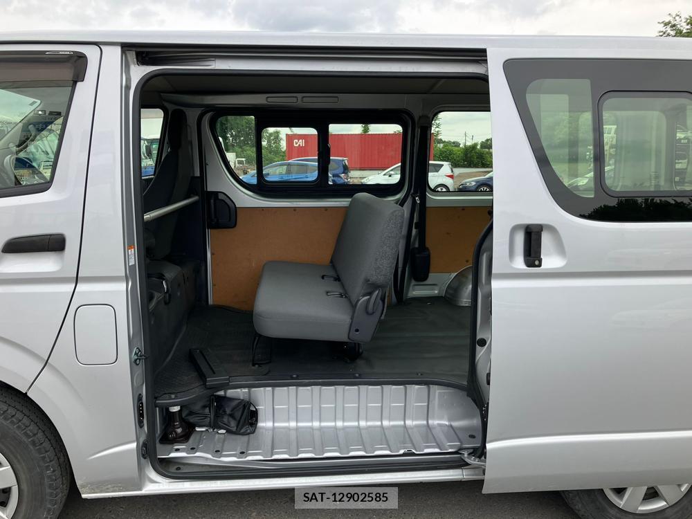 Toyota HIACE VAN 2018 976193-11