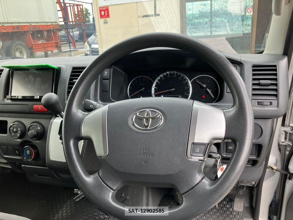 Toyota HIACE VAN 2018 976193-16