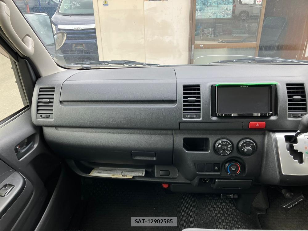 Toyota HIACE VAN 2018 976193-17