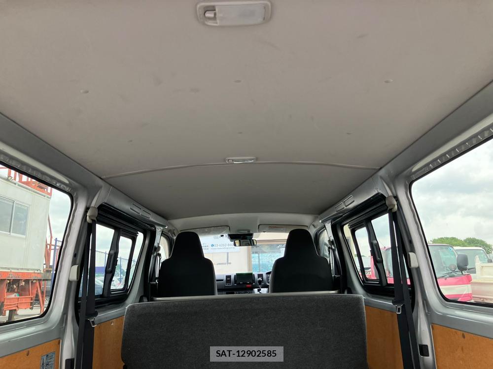 Toyota HIACE VAN 2018 976193-29