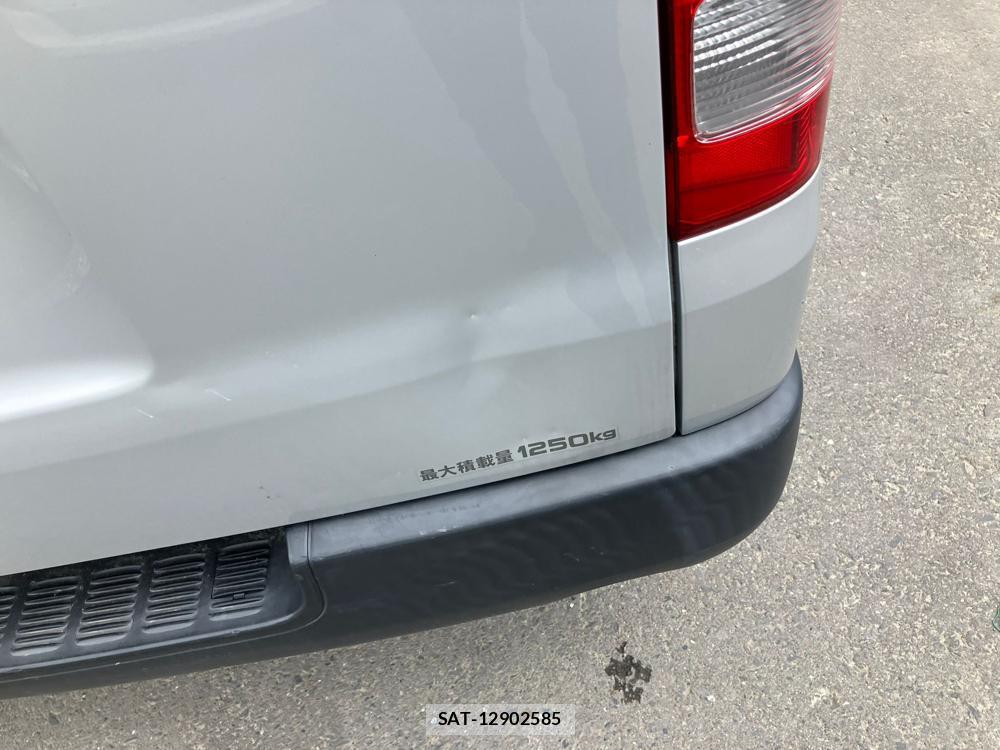 Toyota HIACE VAN 2018 976193-32