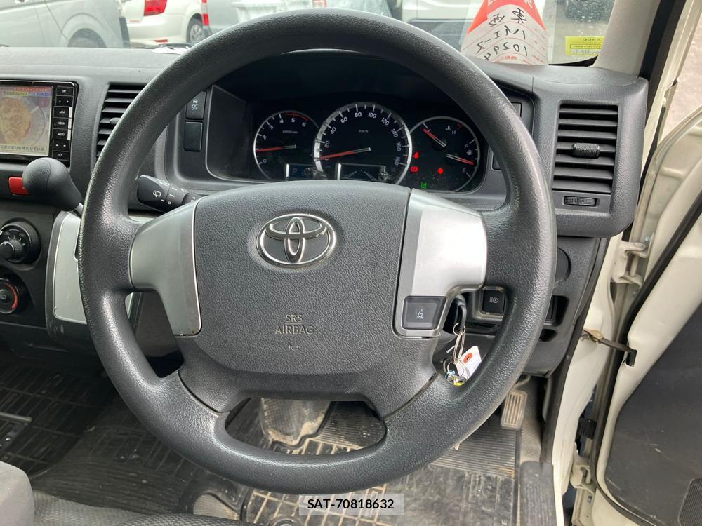 Toyota HIACE VAN 2019-07 976195-15
