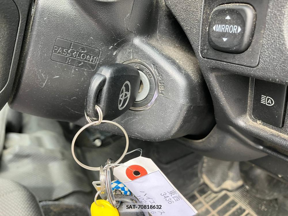 Toyota HIACE VAN 2019-07 976195-22