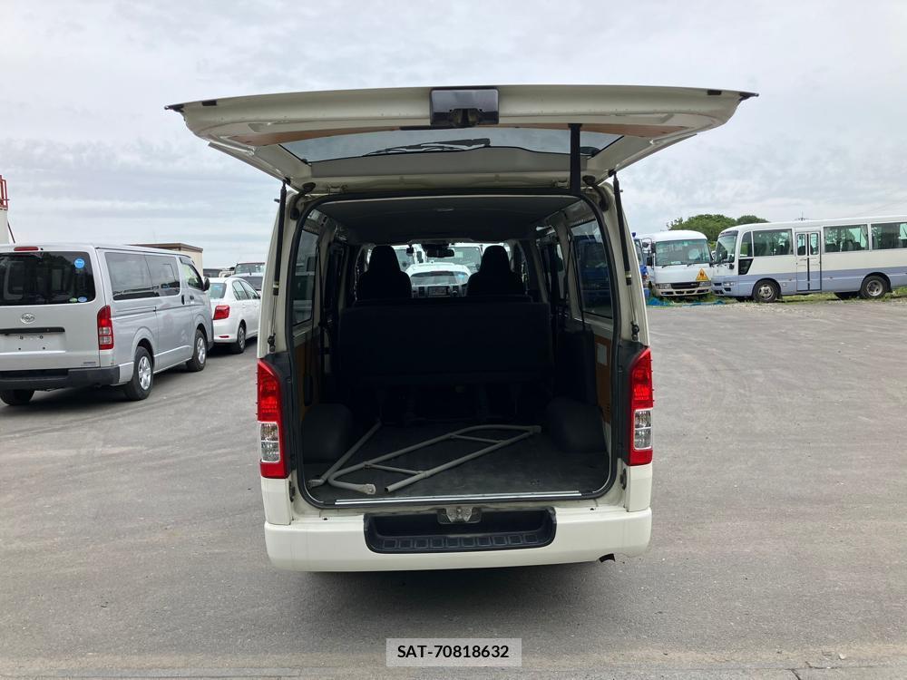 Toyota HIACE VAN 2019-07 976195-26