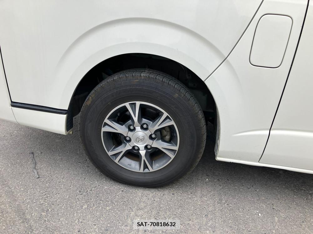 Toyota HIACE VAN 2019-07 976195-29