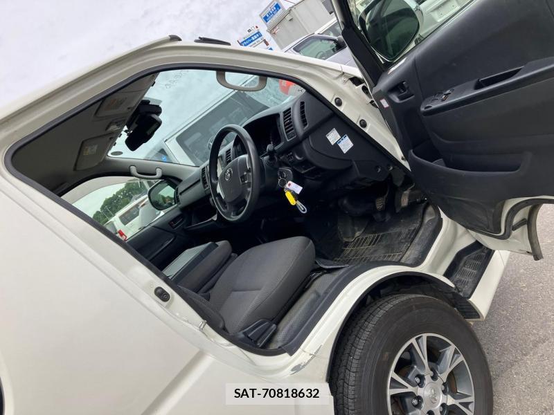 Toyota HIACE VAN 2019-07 976195-8