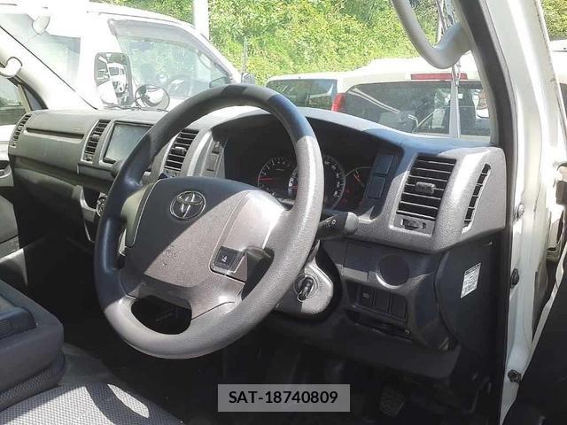 Toyota HIACE VAN 2018-05 1076733-5