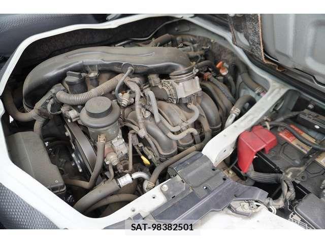 Toyota HIACE VAN 2013-06 1197548-13