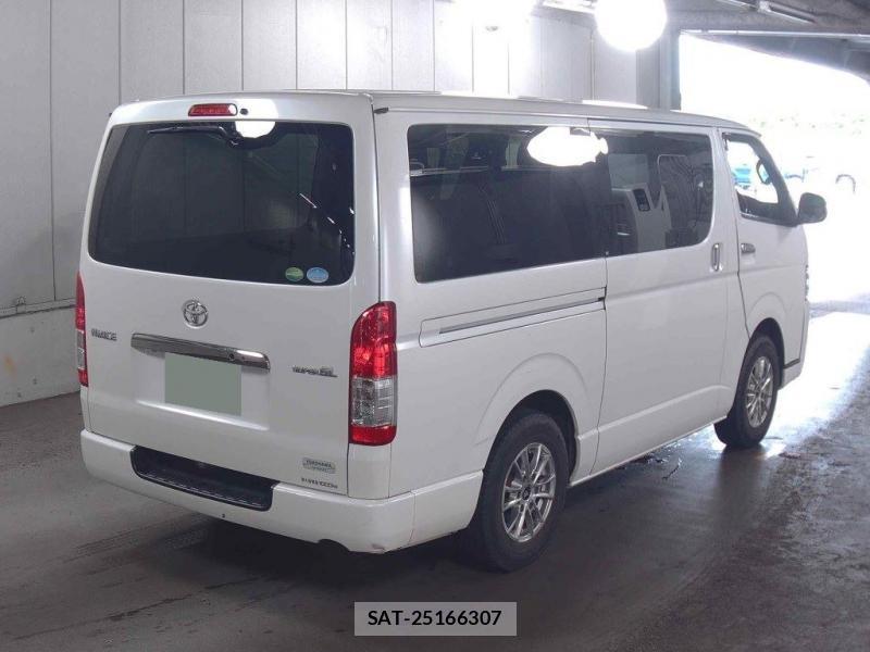 Toyota HIACE VAN 2018 1213723-1
