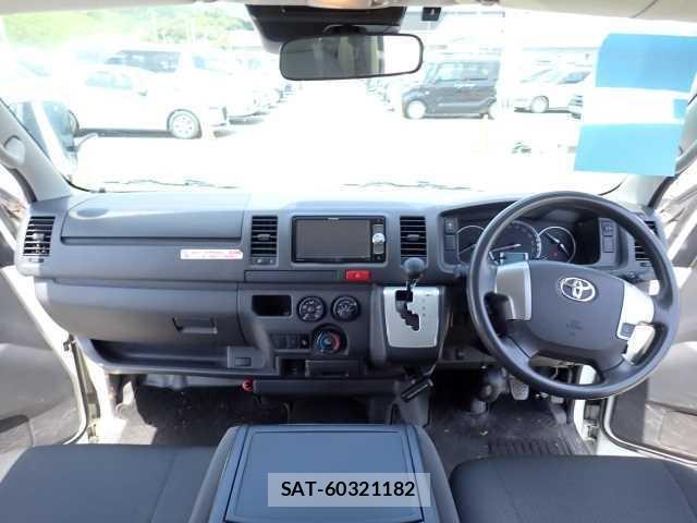 Toyota HIACE VAN 2019 1231939-3