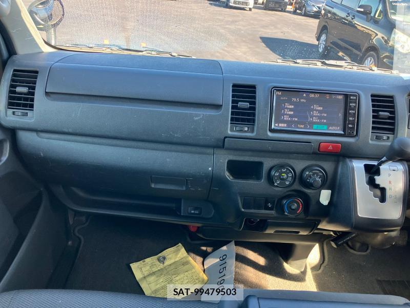 Toyota HIACE VAN 2019 1230699-24