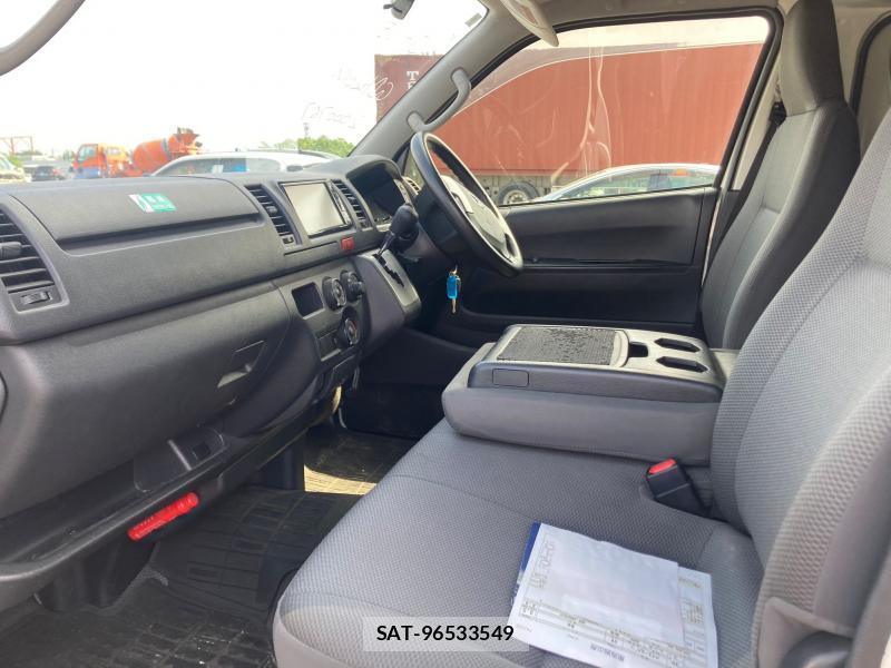 Toyota HIACE VAN 2018 1230251-10