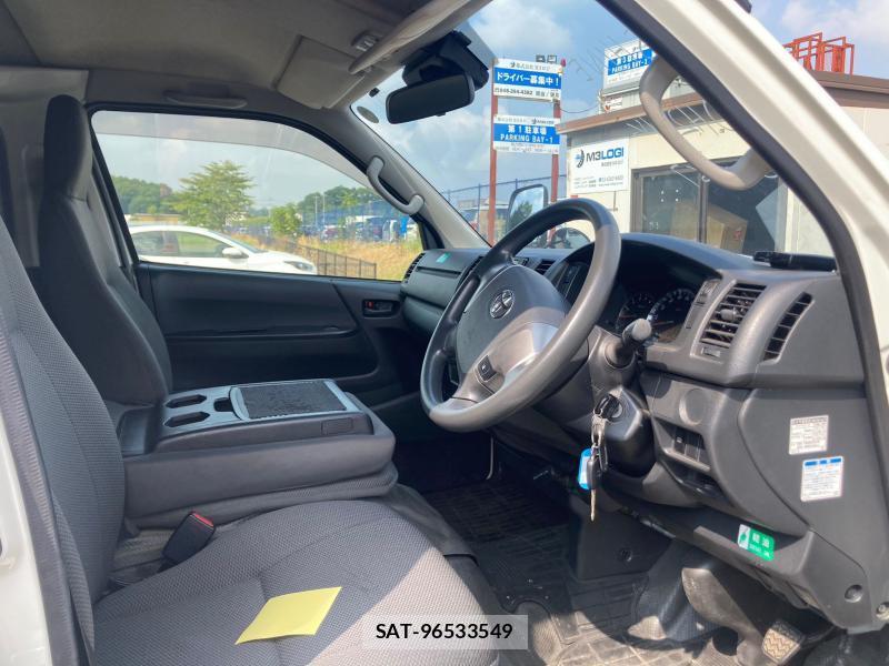 Toyota HIACE VAN 2018 1230251-11