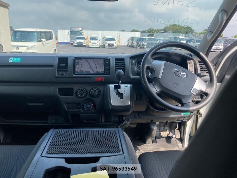 Toyota HIACE VAN 2018 1230251-13