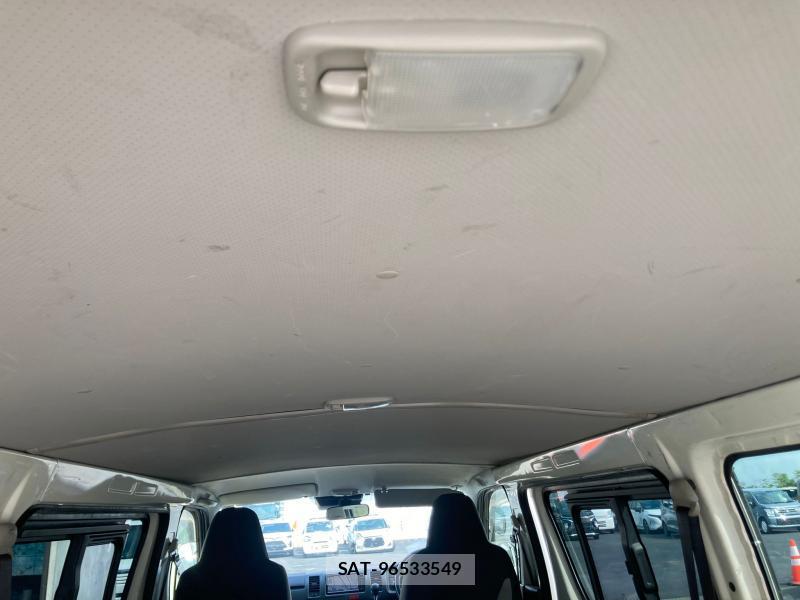 Toyota HIACE VAN 2018 1230251-26