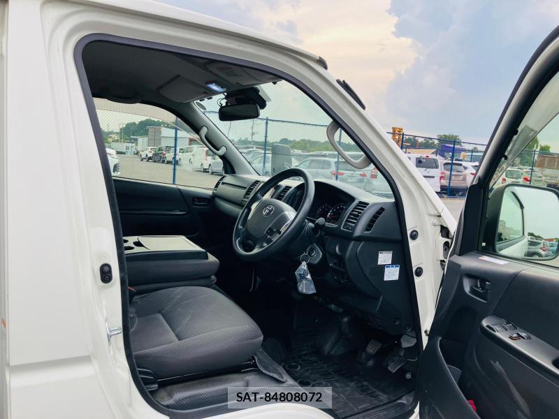 Toyota HIACE VAN 2019 1226801-10