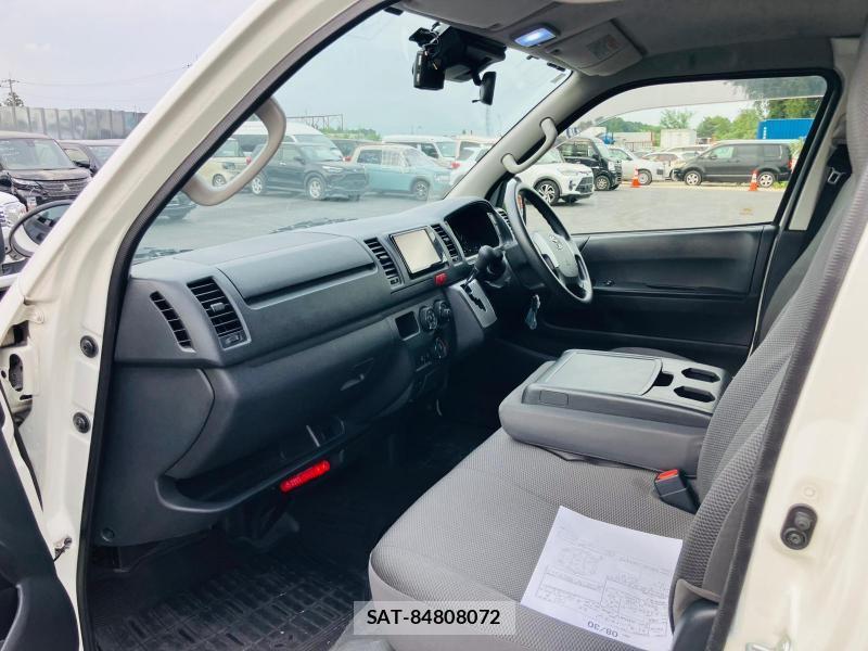 Toyota HIACE VAN 2019 1226801-11