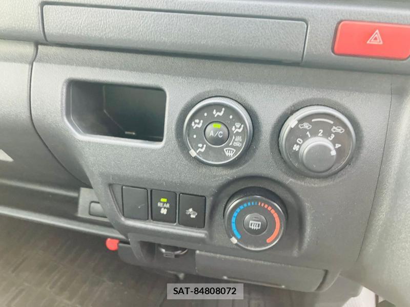 Toyota HIACE VAN 2019 1226801-16