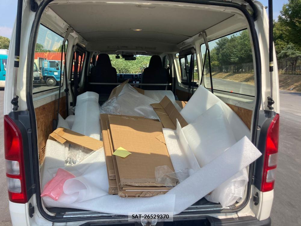 Toyota HIACE VAN 2018 1218353-27