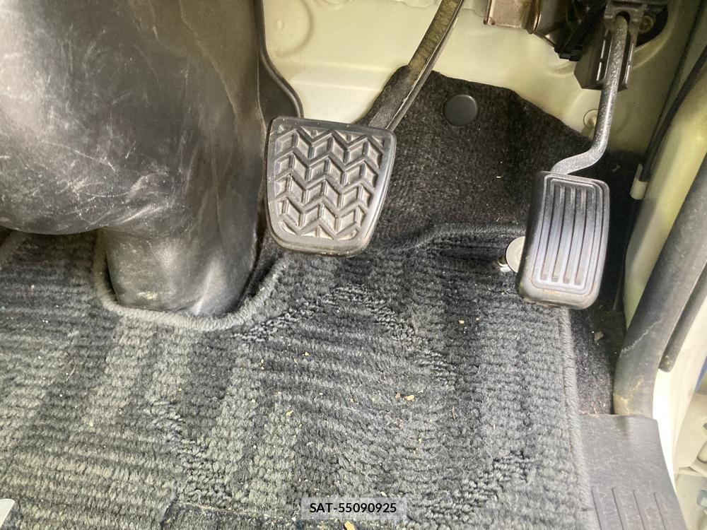 Toyota HIACE VAN 2018 1287986-16