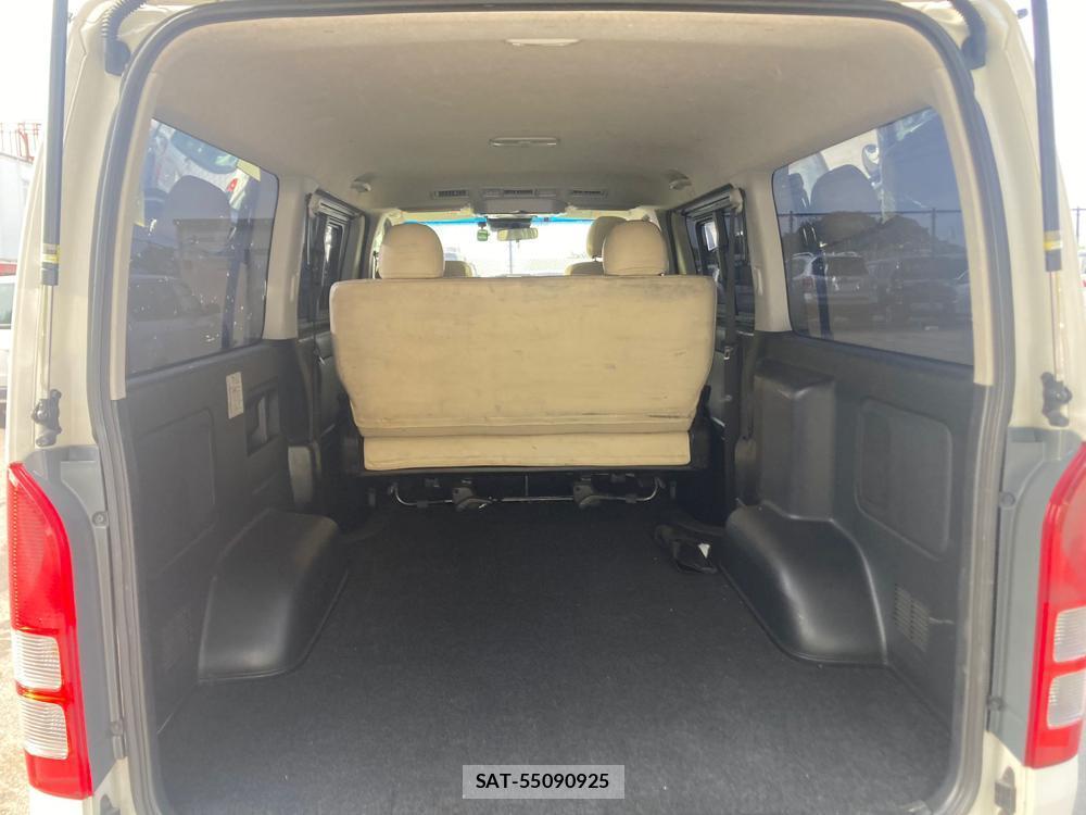 Toyota HIACE VAN 2018 1287986-25