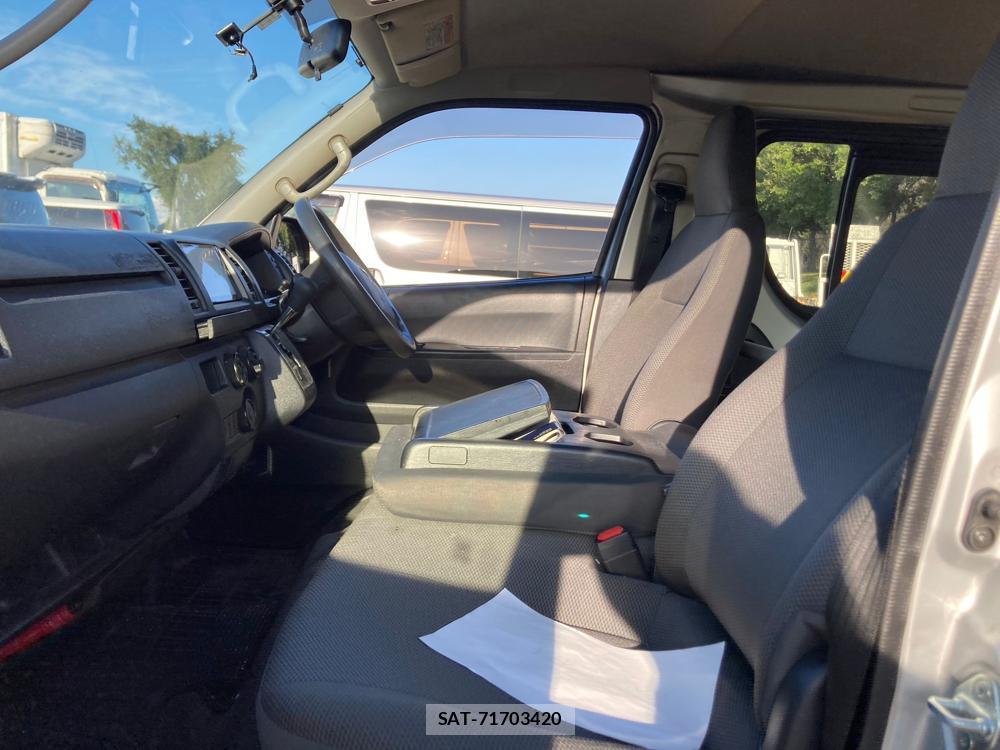Toyota HIACE VAN 2018 1284218-10