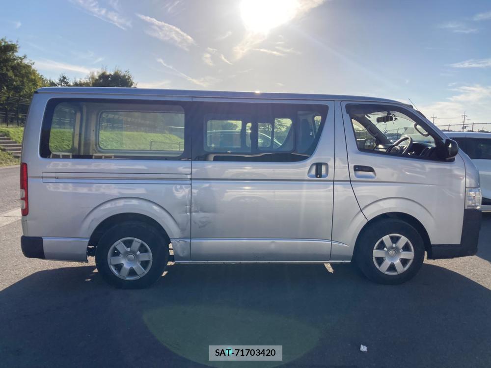 Toyota HIACE VAN 2018 1284218-5