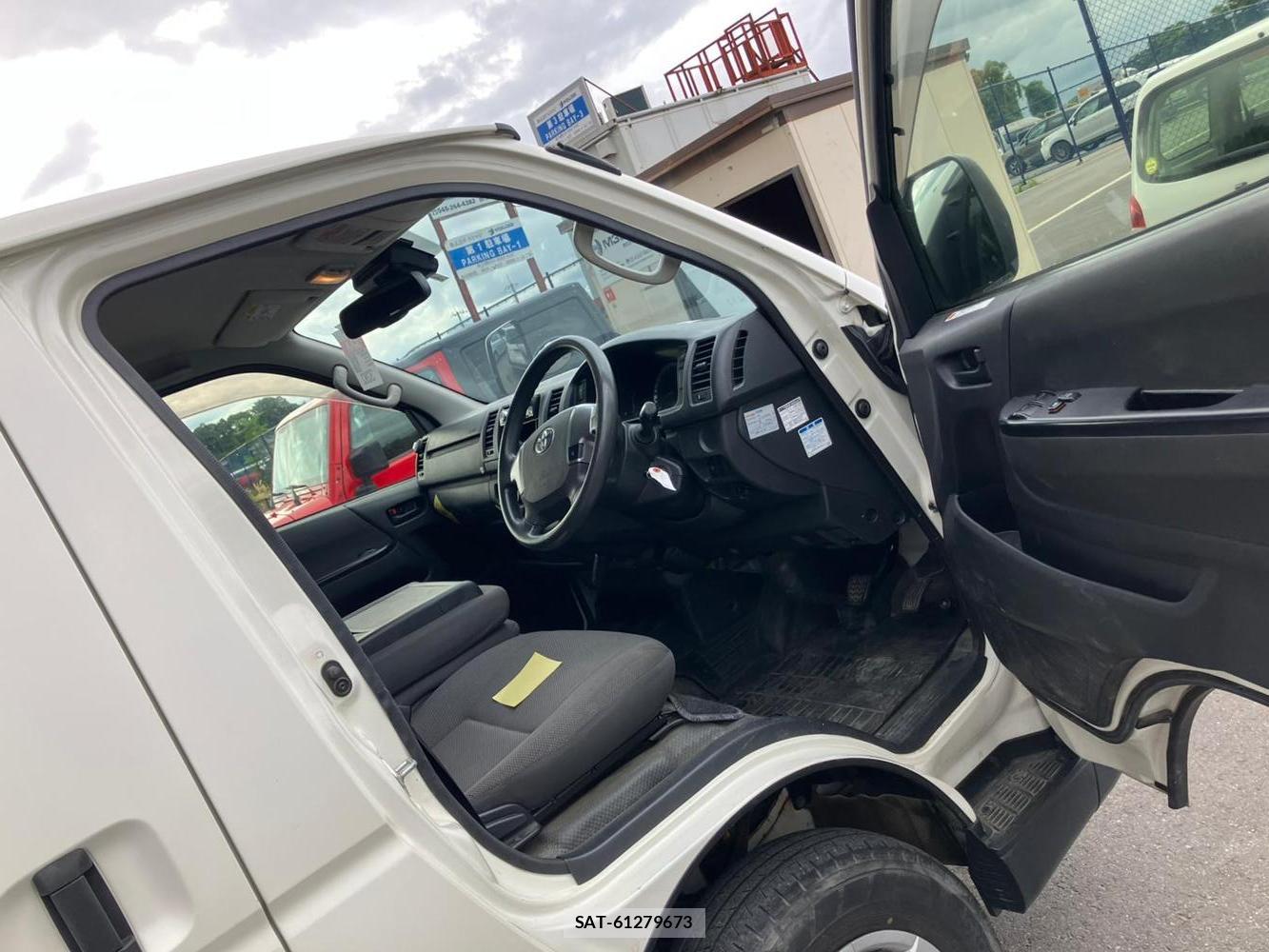 Toyota HIACE VAN 2018 1218402-12