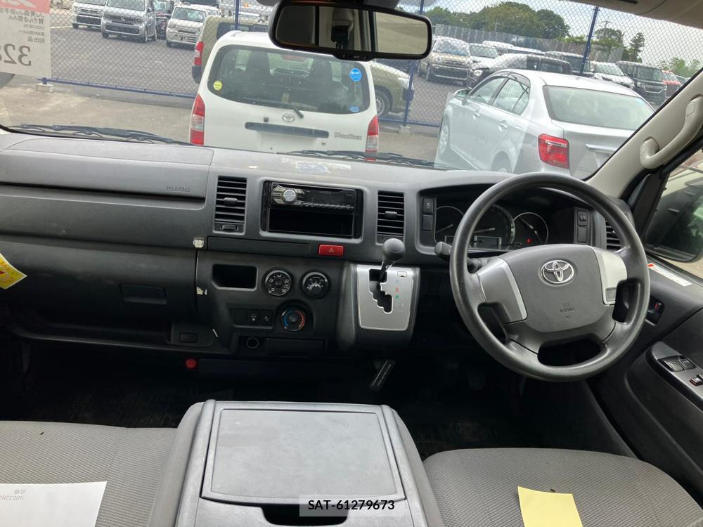 Toyota HIACE VAN 2018 1218402-13
