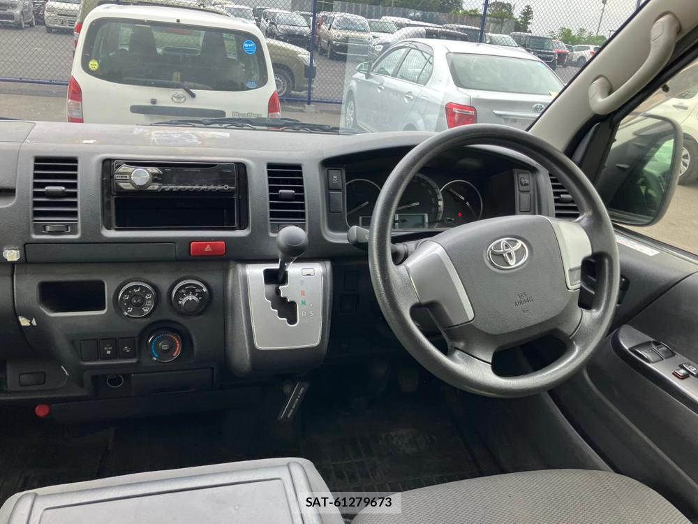 Toyota HIACE VAN 2018 1218402-14
