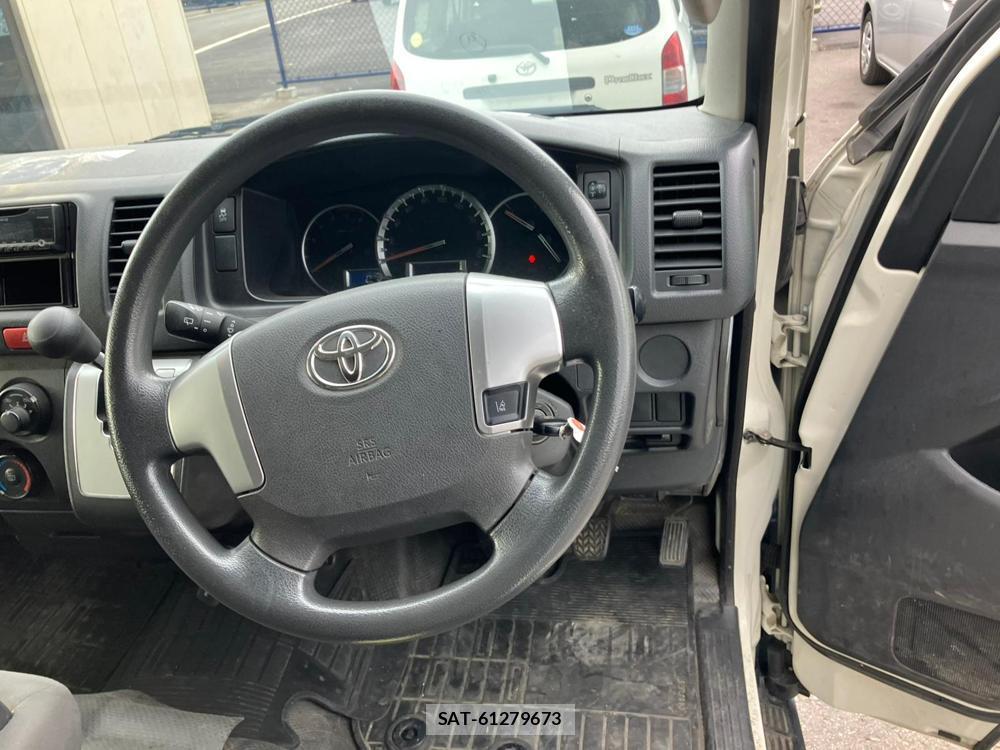 Toyota HIACE VAN 2018 1218402-15