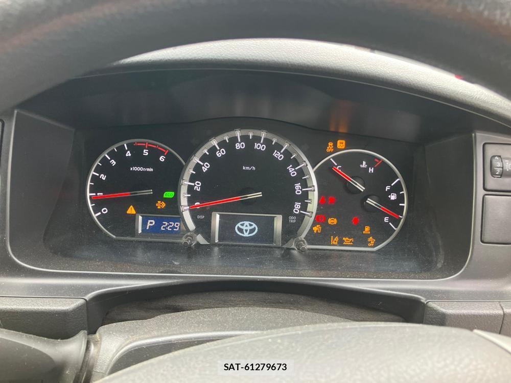 Toyota HIACE VAN 2018 1218402-16