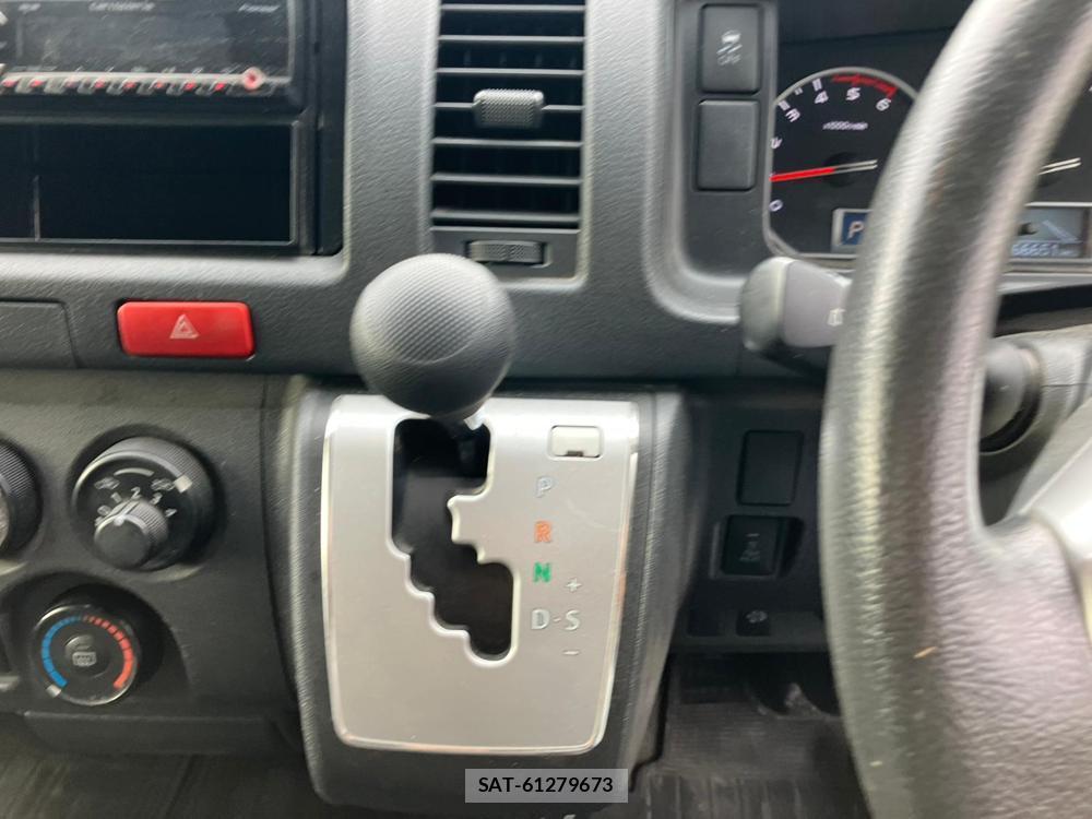 Toyota HIACE VAN 2018 1218402-22