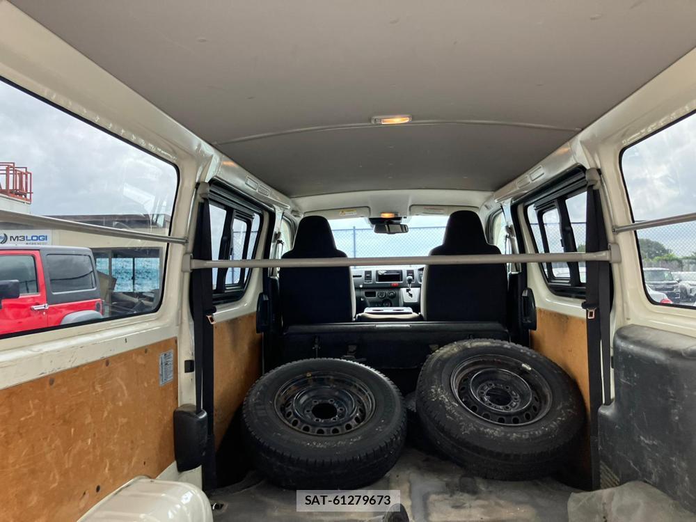 Toyota HIACE VAN 2018 1218402-28