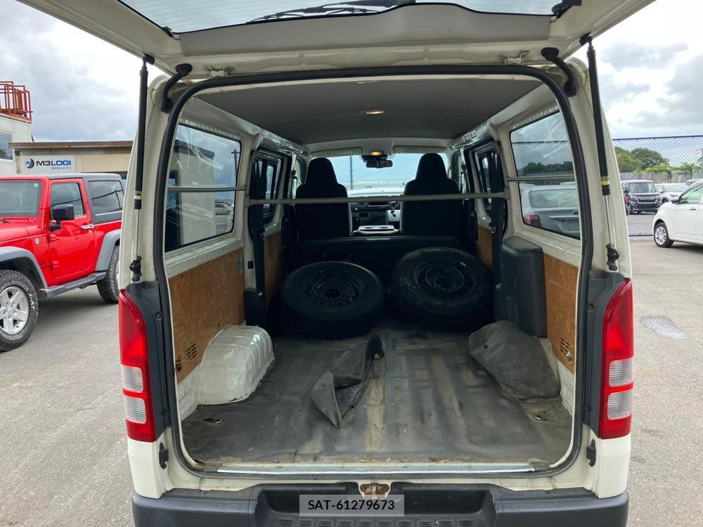 Toyota HIACE VAN 2018 1218402-29