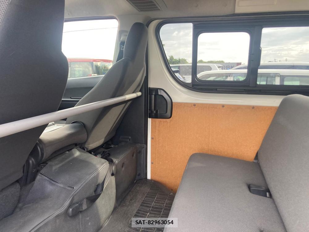 Toyota HIACE VAN 2020 1305385-9