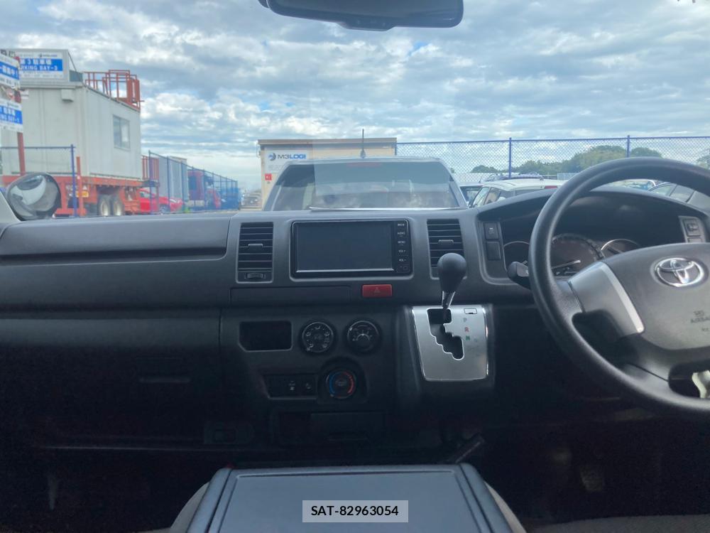 Toyota HIACE VAN 2020 1305385-12