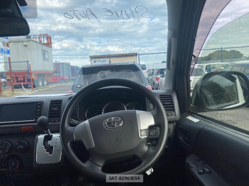 Toyota HIACE VAN 2020 1305385-13