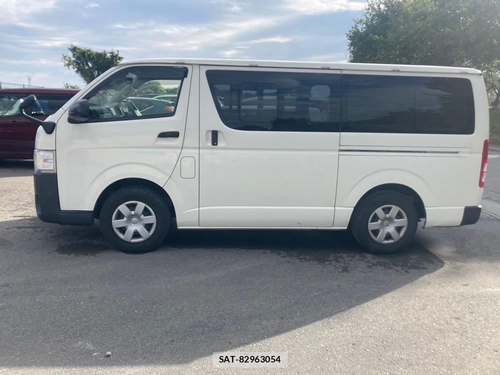 Toyota HIACE VAN 2020 1305385-1