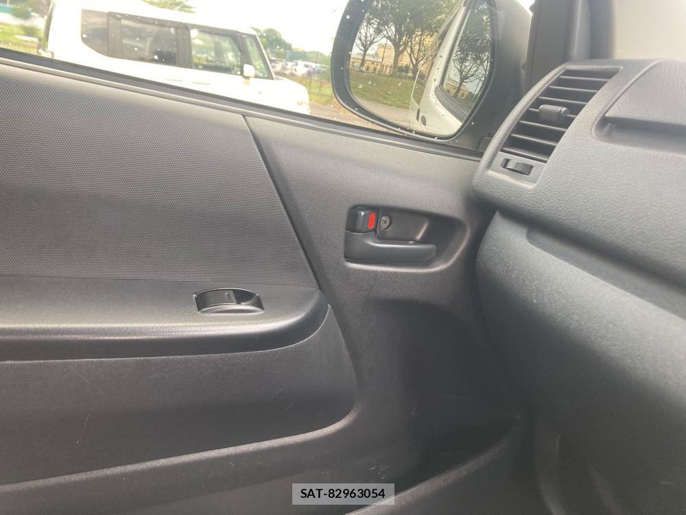 Toyota HIACE VAN 2020 1305385-23