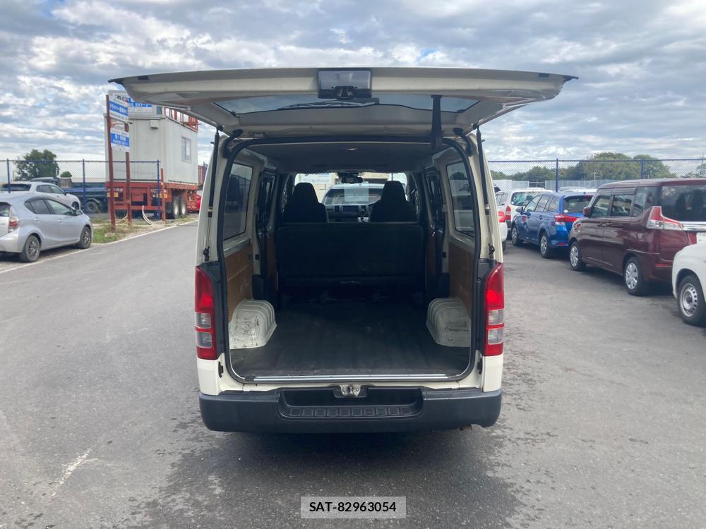 Toyota HIACE VAN 2020 1305385-29