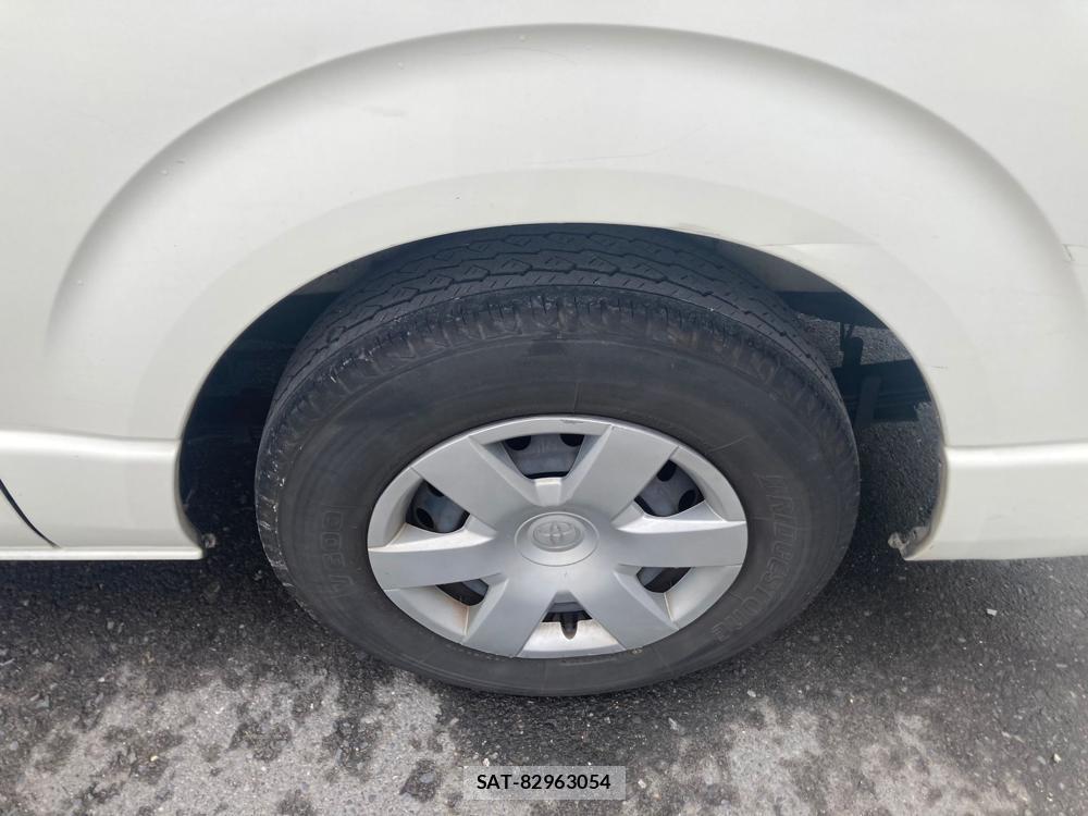 Toyota HIACE VAN 2020 1305385-34