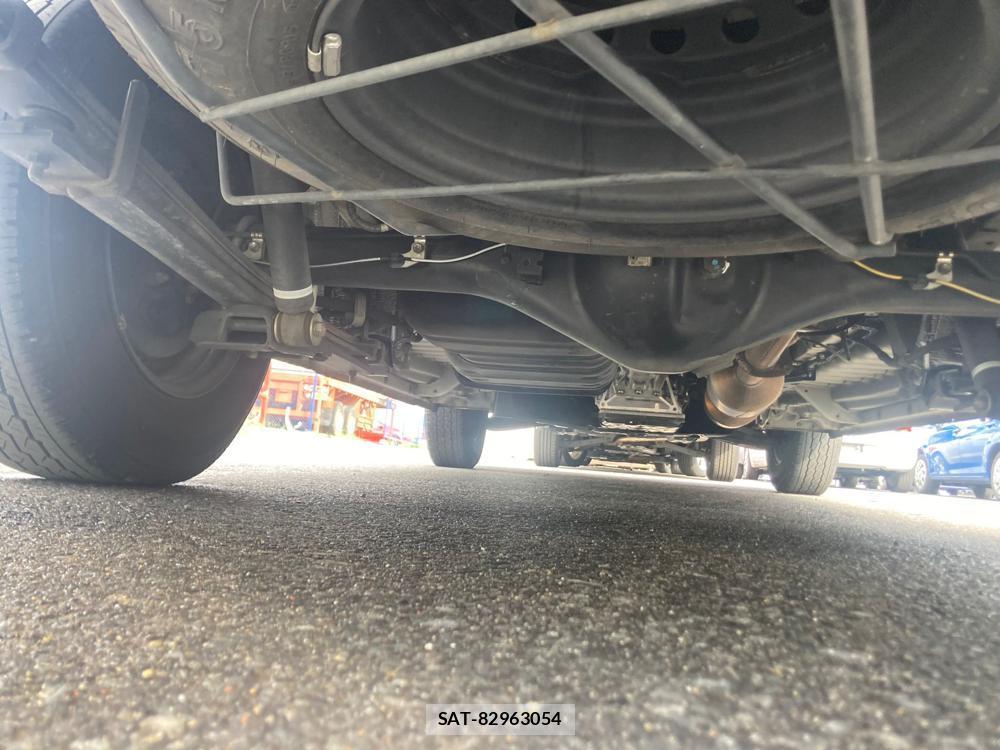 Toyota HIACE VAN 2020 1305385-36