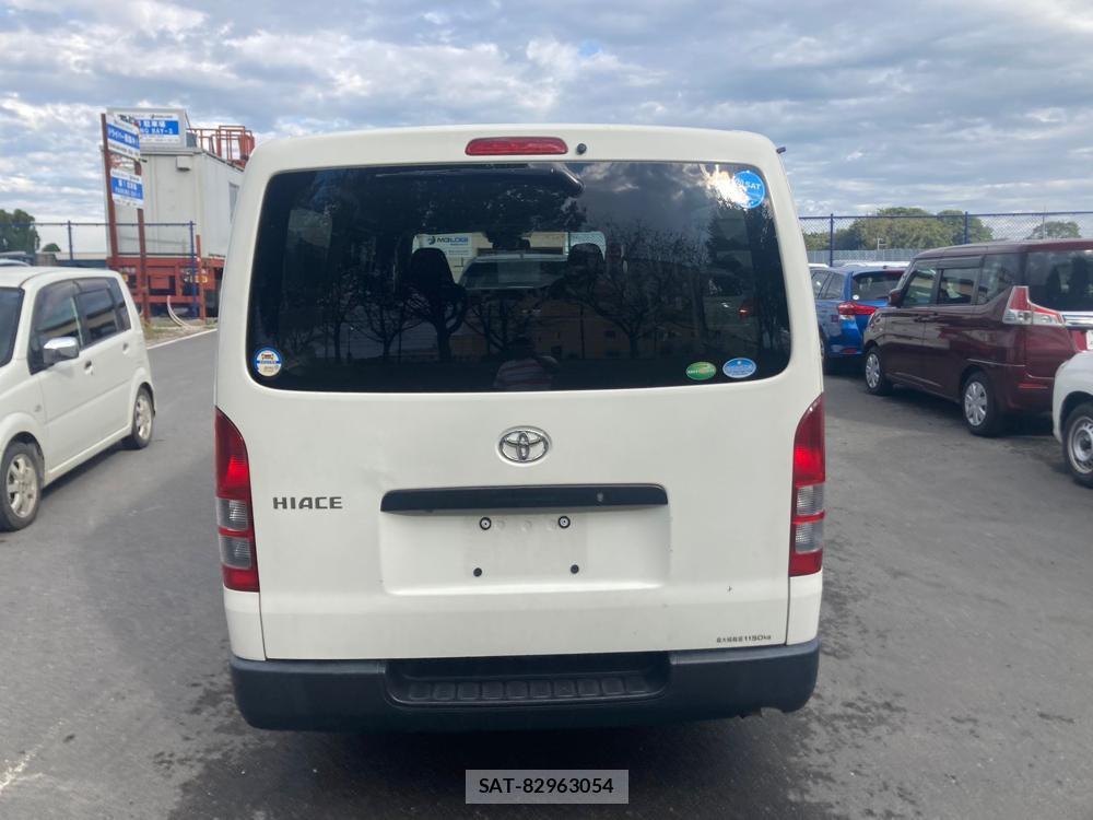 Toyota HIACE VAN 2020 1305385-3